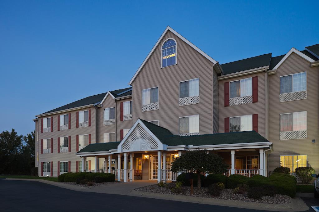 Country Inn & Suites By Radisson, Clinton, Ia Zewnętrze zdjęcie